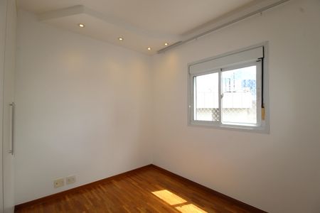 Apartamento à venda com 112m², 3 quartos e 2 vagasQuarto 2