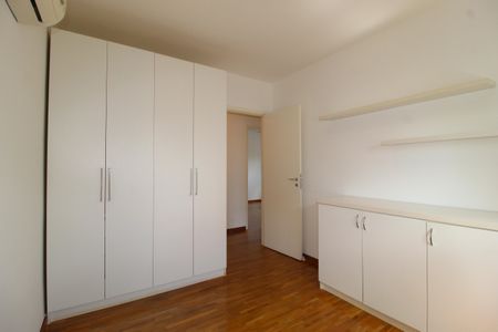 Apartamento à venda com 112m², 3 quartos e 2 vagasQuarto 1
