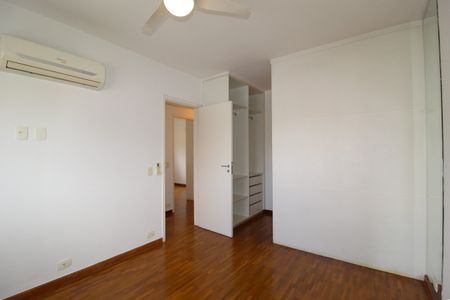 Apartamento à venda com 112m², 3 quartos e 2 vagasQuarto 3 - Suíte