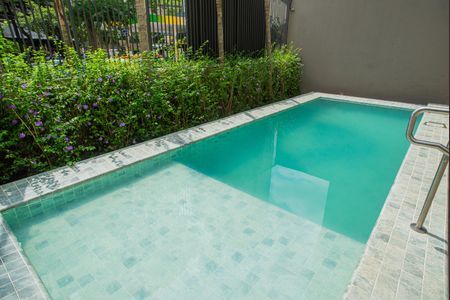 Apartamento para alugar com 30m², 1 quarto e sem vagaÁrea comum - Piscina
