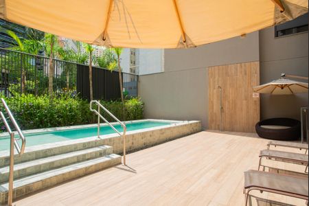 Apartamento para alugar com 30m², 1 quarto e sem vagaÁrea comum - Piscina