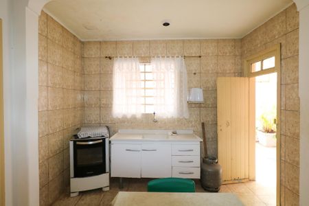 Casa à venda com 100m², 1 quarto e sem vaga Casa à venda com 100m², 1 quarto e sem vagaCozinha