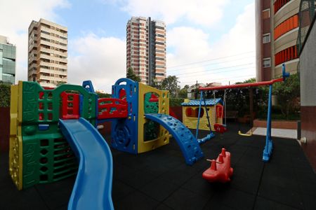Apartamento à venda com 275m², 4 quartos e 4 vagasÁrea Comum - Playground