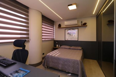 Apartamento à venda com 275m², 4 quartos e 4 vagasSuíte 1