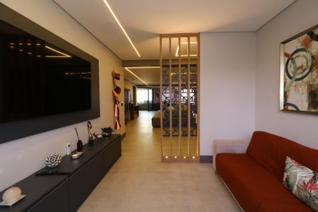 Apartamento à venda com 275m², 4 quartos e 4 vagasSala de TV