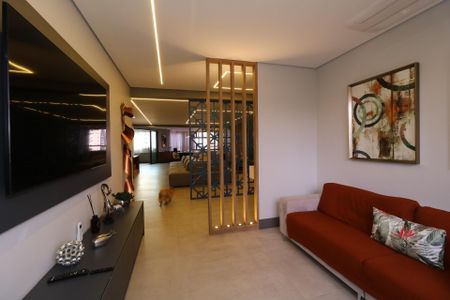 Apartamento à venda com 275m², 4 quartos e 4 vagasSala de TV