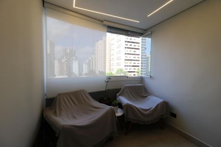 Apartamento à venda com 275m², 4 quartos e 4 vagasVaranda da Suíte 2