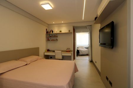 Apartamento à venda com 275m², 4 quartos e 4 vagasSuíte 2