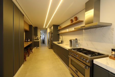 Apartamento à venda com 275m², 4 quartos e 4 vagasCozinha