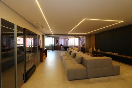 Apartamento à venda com 275m², 4 quartos e 4 vagasSala