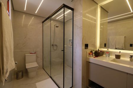 Apartamento à venda com 275m², 4 quartos e 4 vagasBanheiro da Suíte Master