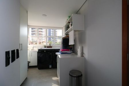 Apartamento à venda com 275m², 4 quartos e 4 vagasÁrea de Serviço