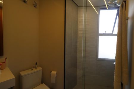 Apartamento à venda com 275m², 4 quartos e 4 vagasBanheiro da Suíte 2