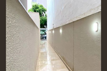 Apartamento à venda com 90m², 3 quartos e 2 vagasÁrea comum - Rampa de Entrada