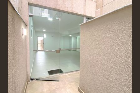 Apartamento à venda com 90m², 3 quartos e 2 vagasÁrea comum - Entrada