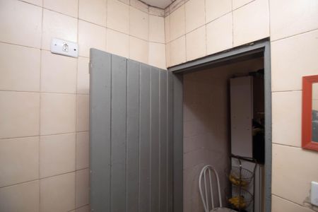 Casa à venda com 408m², 6 quartos e 2 vagasBanheiro 