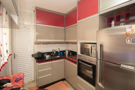 Casa à venda com 408m², 6 quartos e 2 vagasCasa 2 - Cozinha 