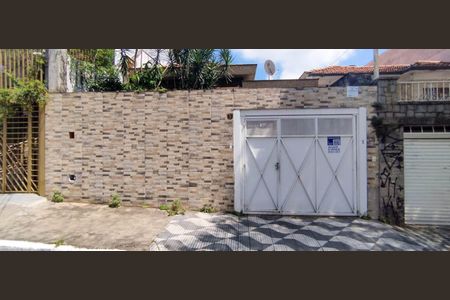 Casa à venda com 200m², 3 quartos e 3 vagasFachada