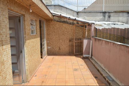 Casa à venda com 200m², 3 quartos e 3 vagasCobertura