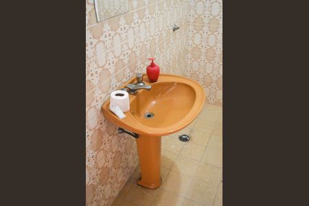 Casa à venda com 200m², 3 quartos e 3 vagasBanheiro de Serviço