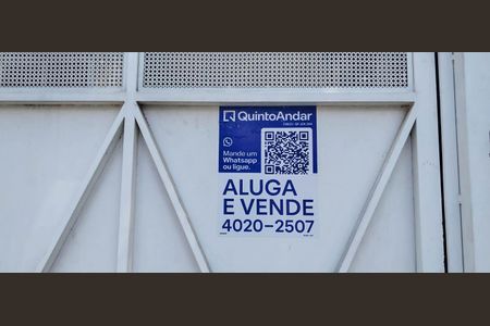 Casa à venda com 200m², 3 quartos e 3 vagasPlaquinha 