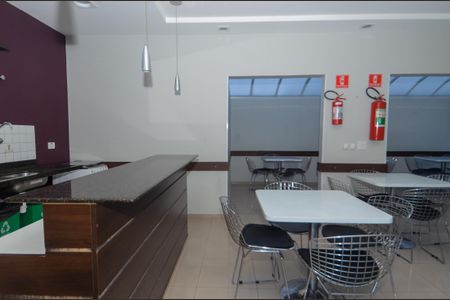 Apartamento para alugar com 55m², 2 quartos e 1 vagaÁrea comum - Salão de festas