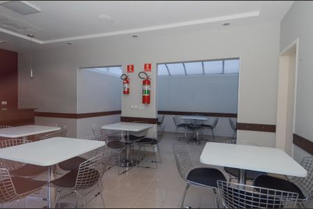 Apartamento para alugar com 55m², 2 quartos e 1 vagaÁrea comum - Salão de festas