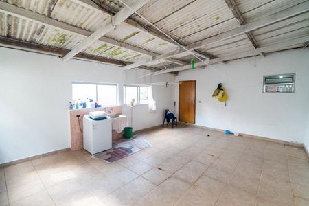 Casa à venda com 280m², 6 quartos e 2 vagasCasa 3 - Lavanderia