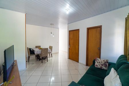Casa à venda com 280m², 6 quartos e 2 vagasCasa 3 - Sala