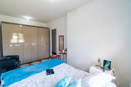 Casa à venda com 280m², 6 quartos e 2 vagasCasa 2 - Quarto 1