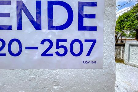 Casa à venda com 326m², 4 quartos e 4 vagasPlaca