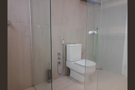 Apartamento para alugar com 191m², 3 quartos e 3 vagas Apartamento para alugar com 191m², 3 quartos e 3 vagasBanheiro da Suíte 3