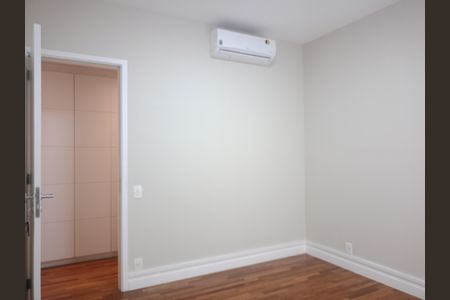 Apartamento para alugar com 191m², 3 quartos e 3 vagas Apartamento para alugar com 191m², 3 quartos e 3 vagasSuíte 2