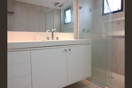 Apartamento para alugar com 191m², 3 quartos e 3 vagas Apartamento para alugar com 191m², 3 quartos e 3 vagasBanheiro da Suíte 3