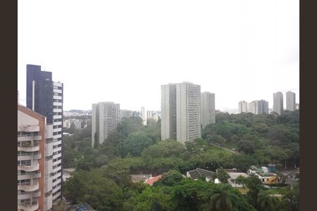 Apartamento para alugar com 191m², 3 quartos e 3 vagas Apartamento para alugar com 191m², 3 quartos e 3 vagasSacada vista