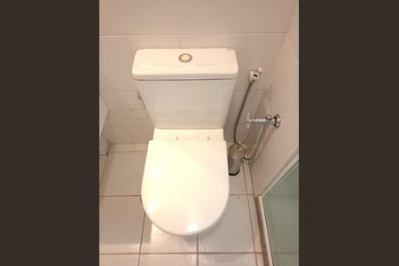 Apartamento para alugar com 191m², 3 quartos e 3 vagas Apartamento para alugar com 191m², 3 quartos e 3 vagasBanheiro da Suíte 2