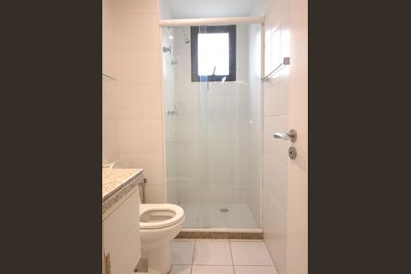 Apartamento para alugar com 191m², 3 quartos e 3 vagas Apartamento para alugar com 191m², 3 quartos e 3 vagasBanheiro da Suíte 2