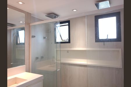 Apartamento para alugar com 191m², 3 quartos e 3 vagas Apartamento para alugar com 191m², 3 quartos e 3 vagasBanheiro da Suíte 3