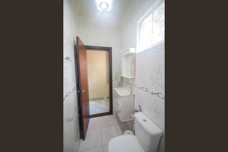Casa à venda com 634m², 7 quartos e 8 vagasBanheiro da Suíte 1 - Casa 1