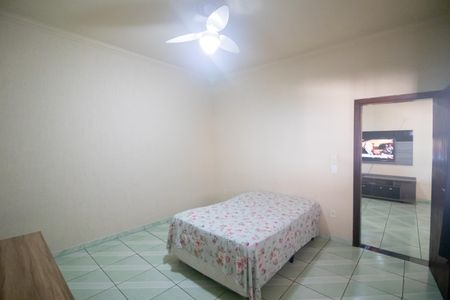 Casa à venda com 634m², 7 quartos e 8 vagasQuarto Suíte 2 - Casa 1