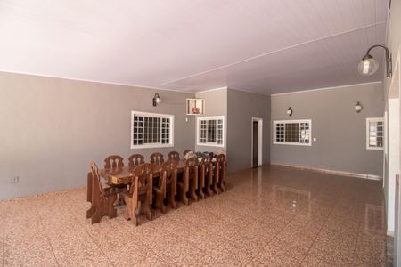 Casa à venda com 634m², 7 quartos e 8 vagasÁrea externa - Casa 1