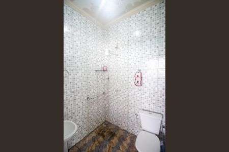 Casa à venda com 634m², 7 quartos e 8 vagasBanheiro - Casa 1