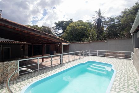 Casa à venda com 634m², 7 quartos e 8 vagasPiscina