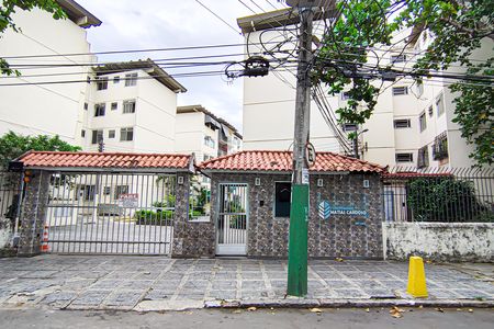 Apartamento para alugar com 48m², 2 quartos e 1 vaga Apartamento para alugar com 48m², 2 quartos e 1 vagaFachada