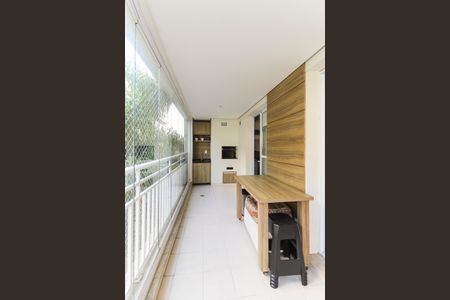 Apartamento à venda com 112m², 3 quartos e 2 vagasVaranda