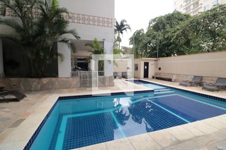 Apartamento à venda com 69m², 1 quarto e 1 vagaÁrea comum - Piscina