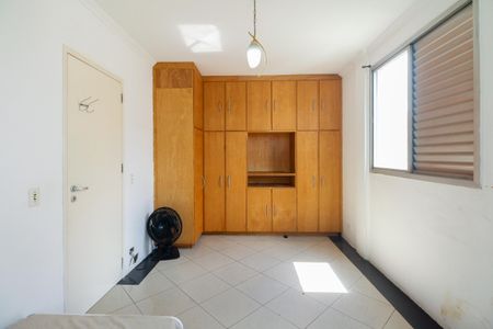 Apartamento à venda com 69m², 1 quarto e 1 vagaQuarto