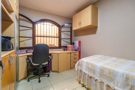 Casa à venda com 220m², 3 quartos e 5 vagas Casa à venda com 220m², 3 quartos e 5 vagasQuarto 1