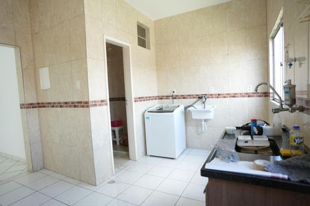 Casa para alugar com 200m², 2 quartos e 1 vagaCozinha