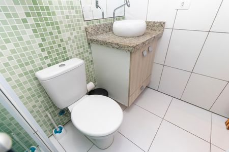 Apartamento à venda com 54m², 2 quartos e 1 vaga Apartamento à venda com 54m², 2 quartos e 1 vagaBanheiro